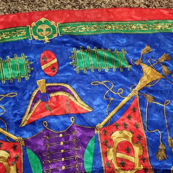 Vintage Scarf Shawl Nutcracker Shield Drums Trumpets Coat Of Arms - Picture 6 of 12
